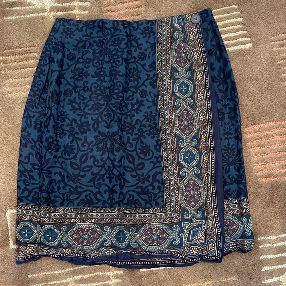 🎉HP 10/11/2025🎉 Talbots Wrap Skirt